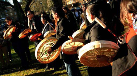 people drumming